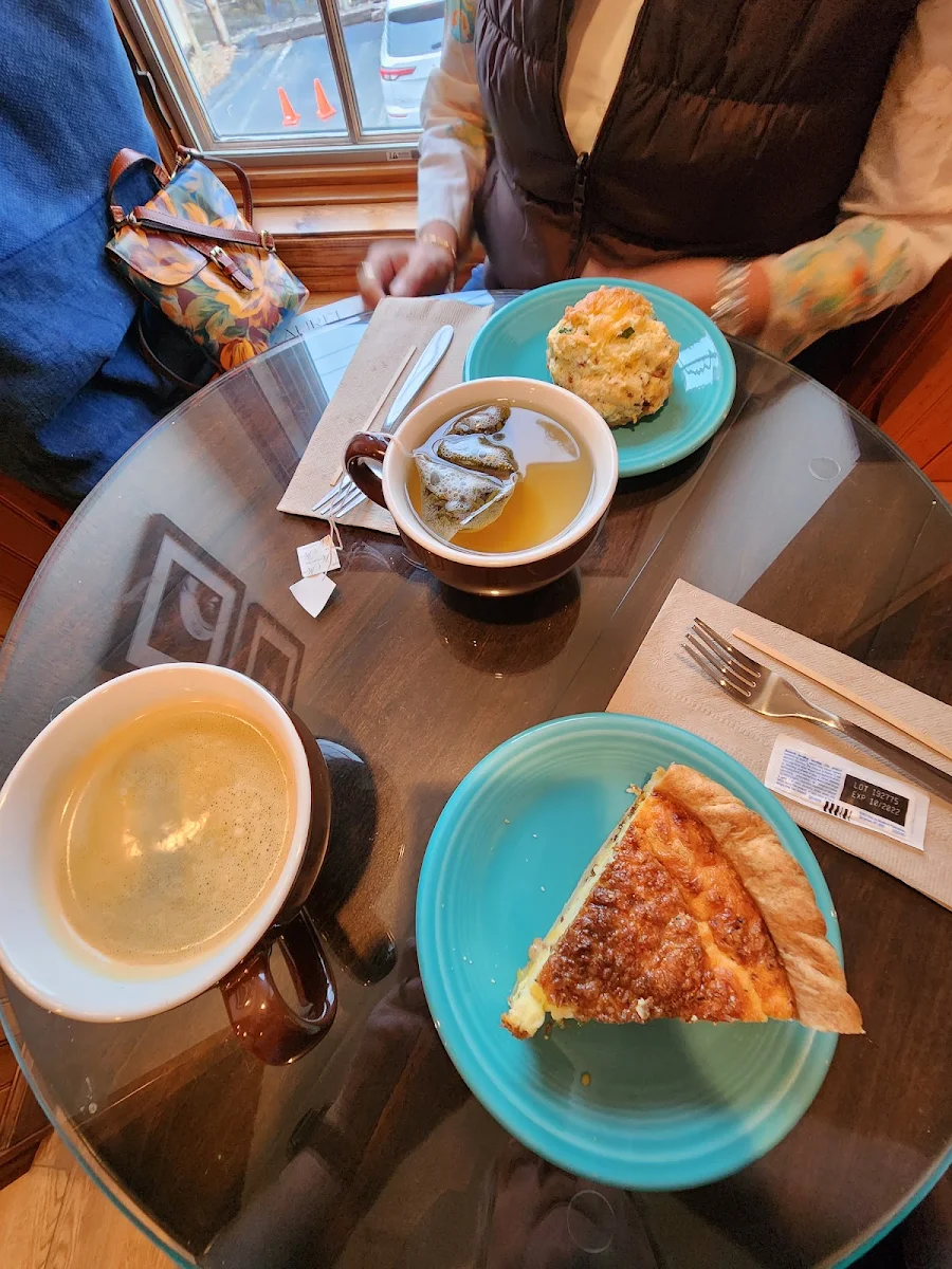Spinach Scone Hot Tea Americano Quiche