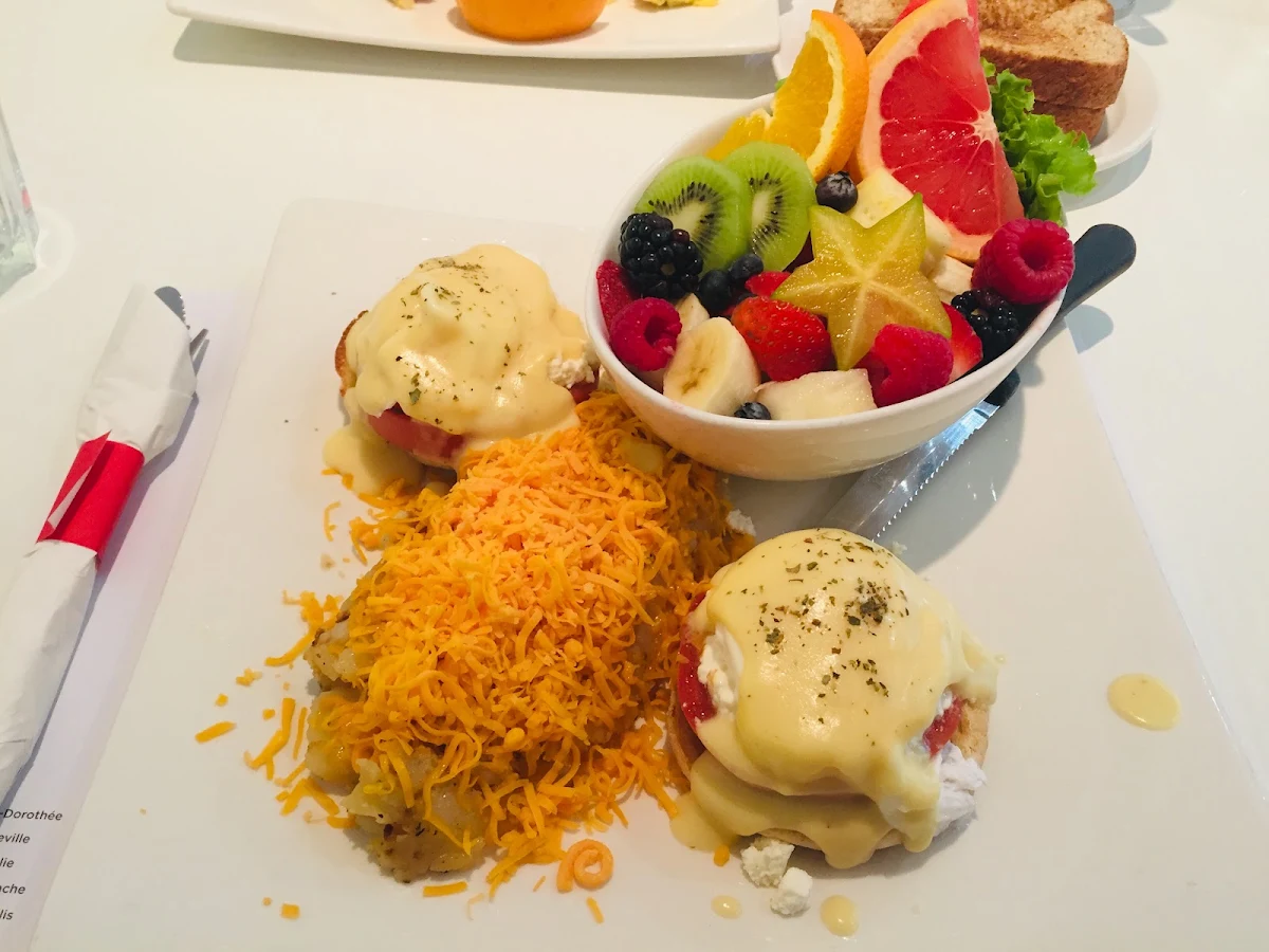 Egg Benedict, Allô mon Coco Saint-Eustache