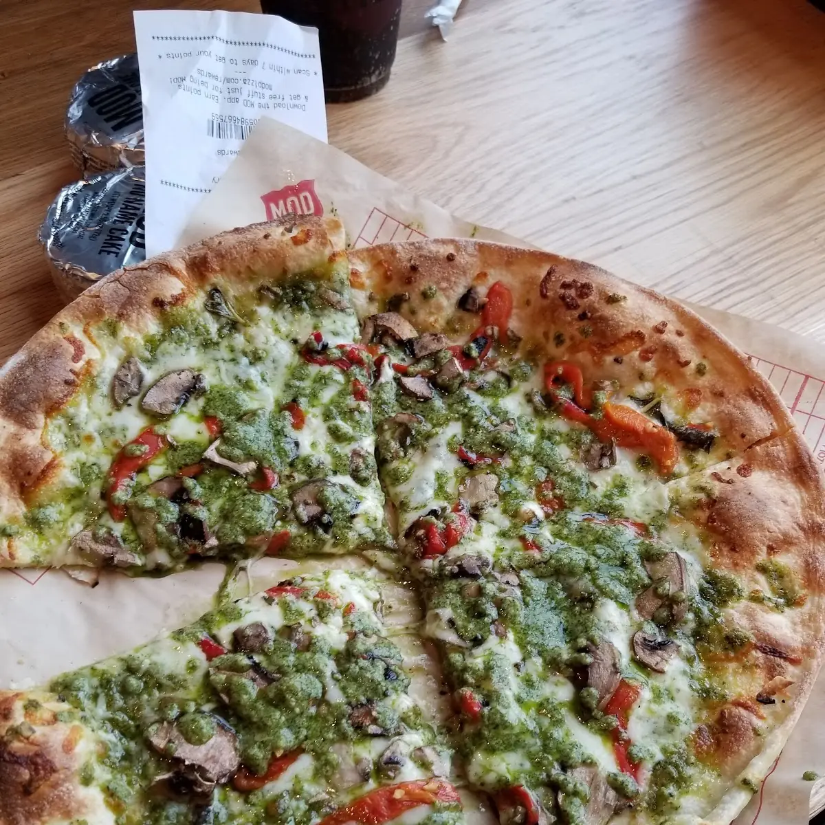 Pest Pizza