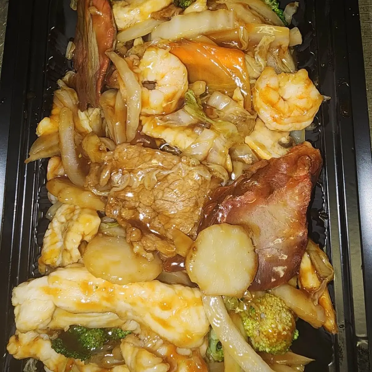 Triple Delight with Garlic Sauce