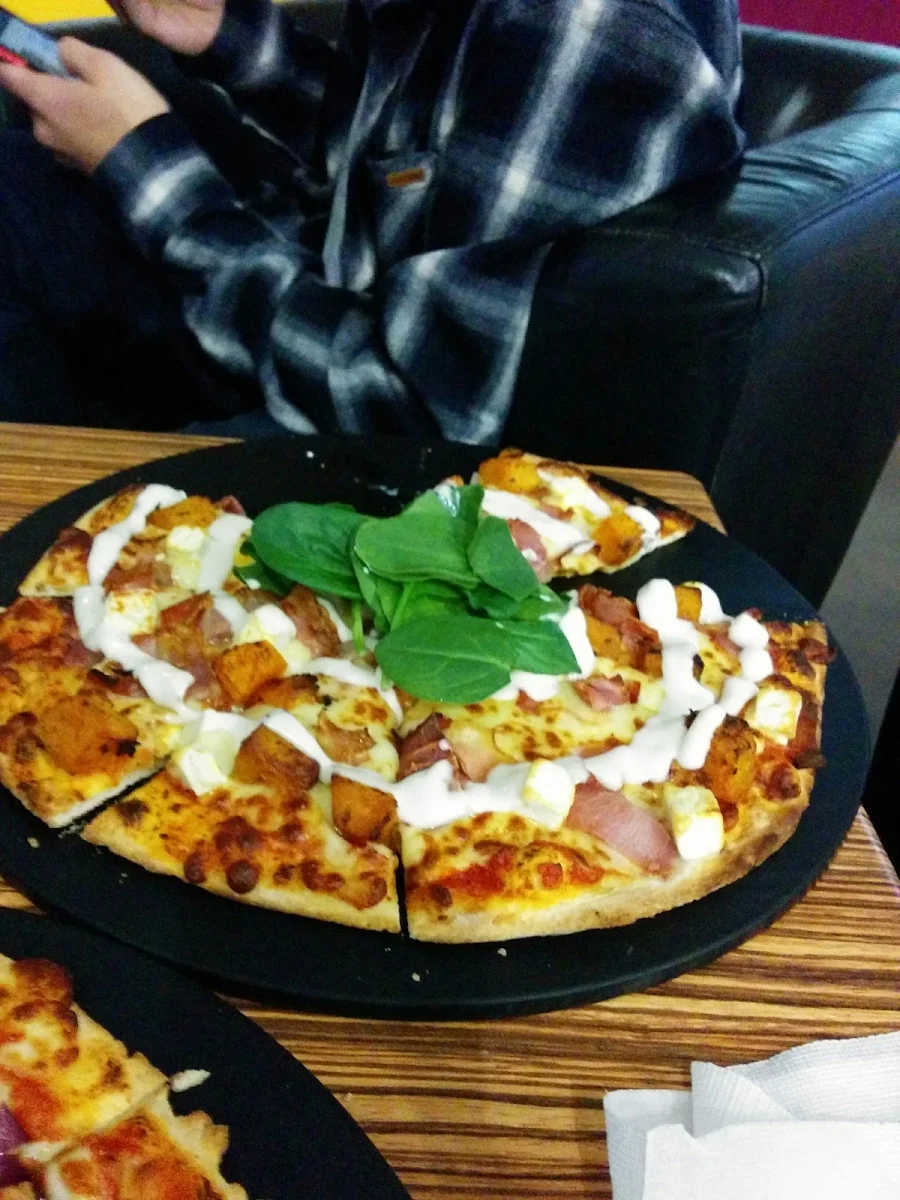 Pizza, LIONS@springwood