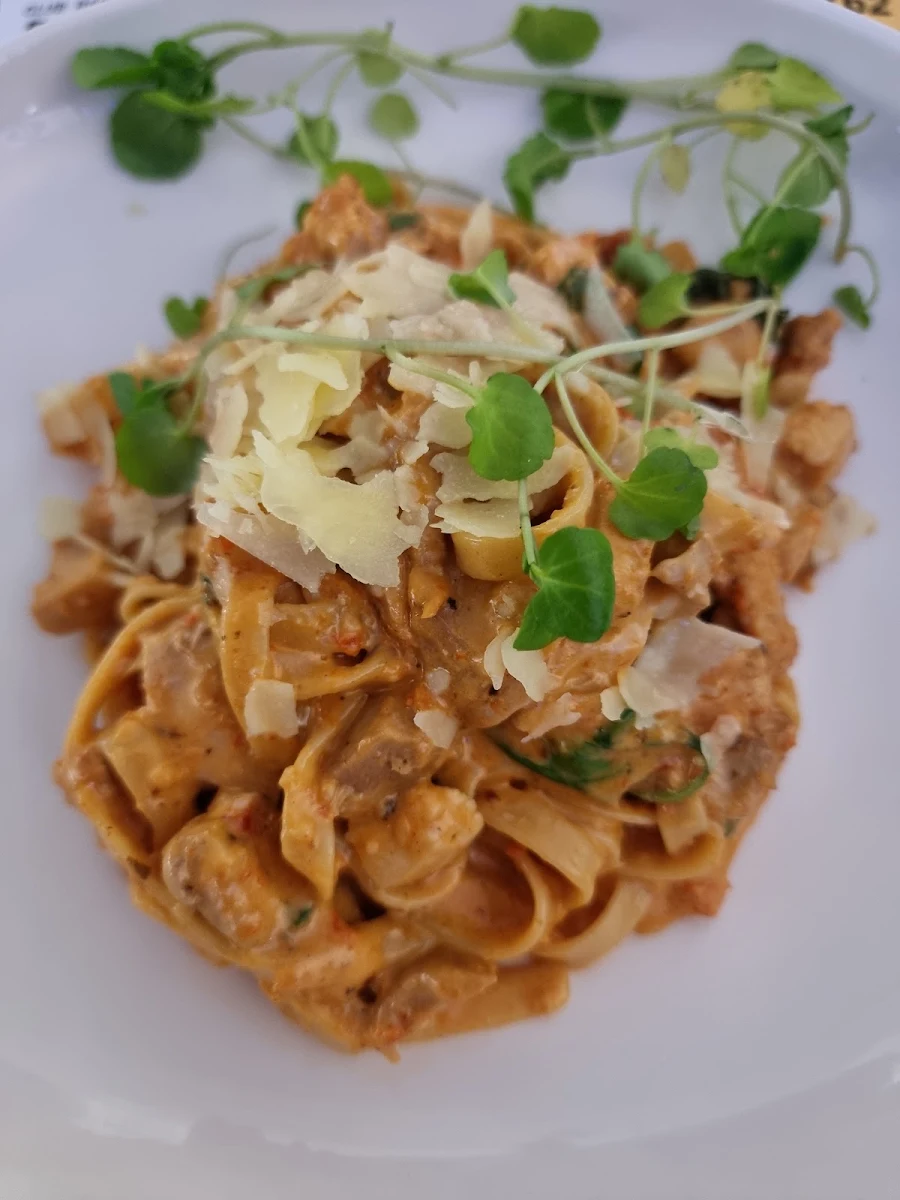 Tuscan Chicken Pasta, LIONS@springwood