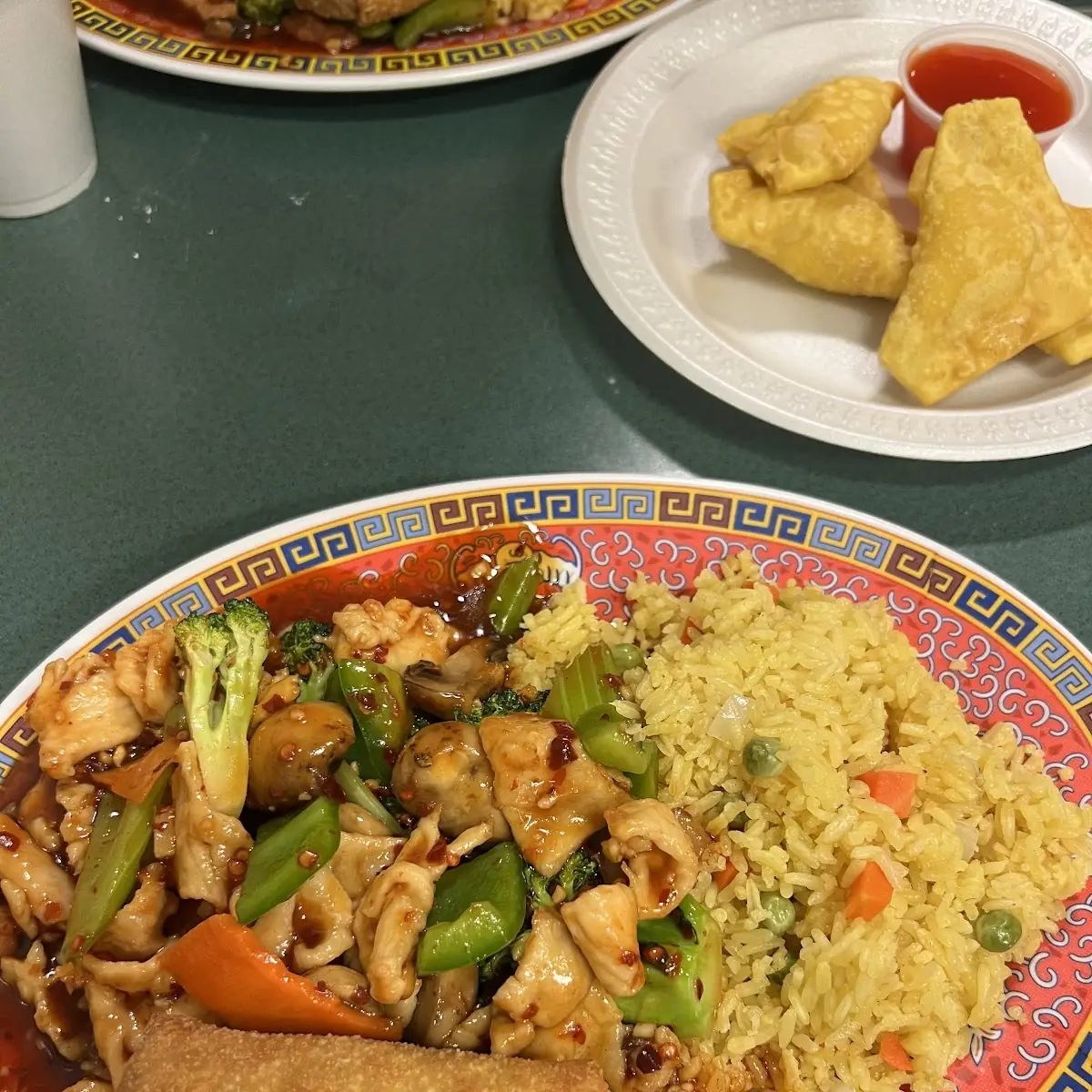 Triple Delight with Garlic Sauce