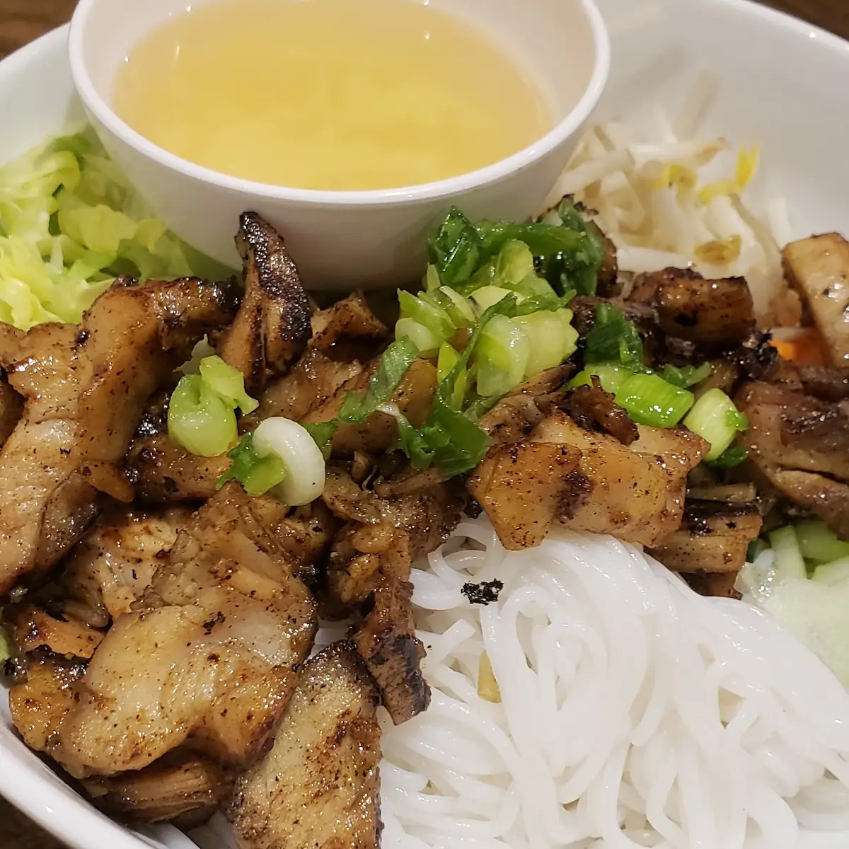 Boneless Chicken Curry with Vermicelli