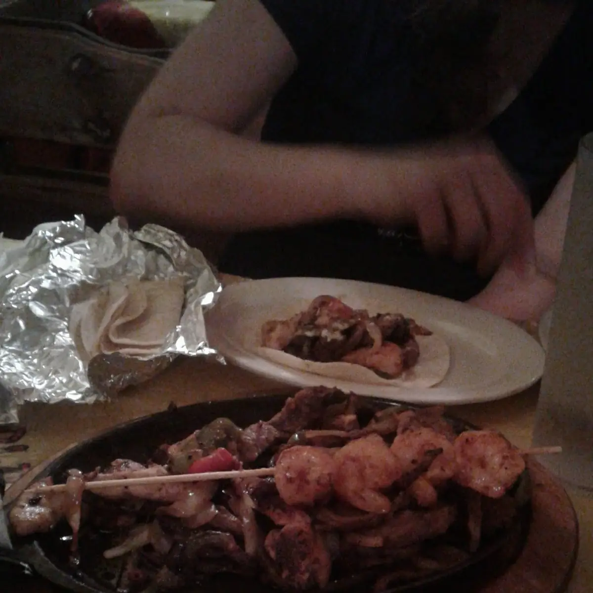 Steak or Chicken Alambres