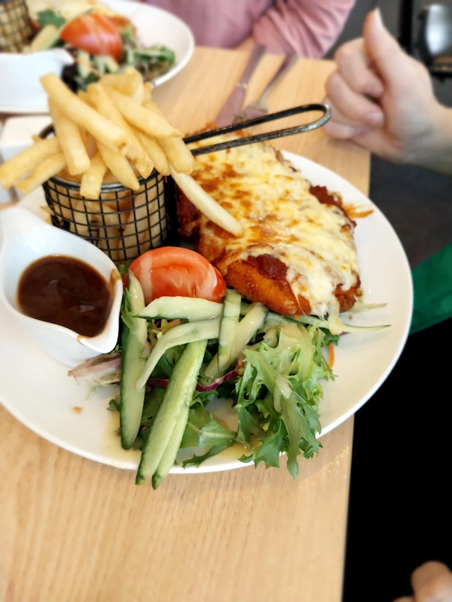 Chicken Parmigiana Chips and Salad, Clifton Springs Golf Club Bistro