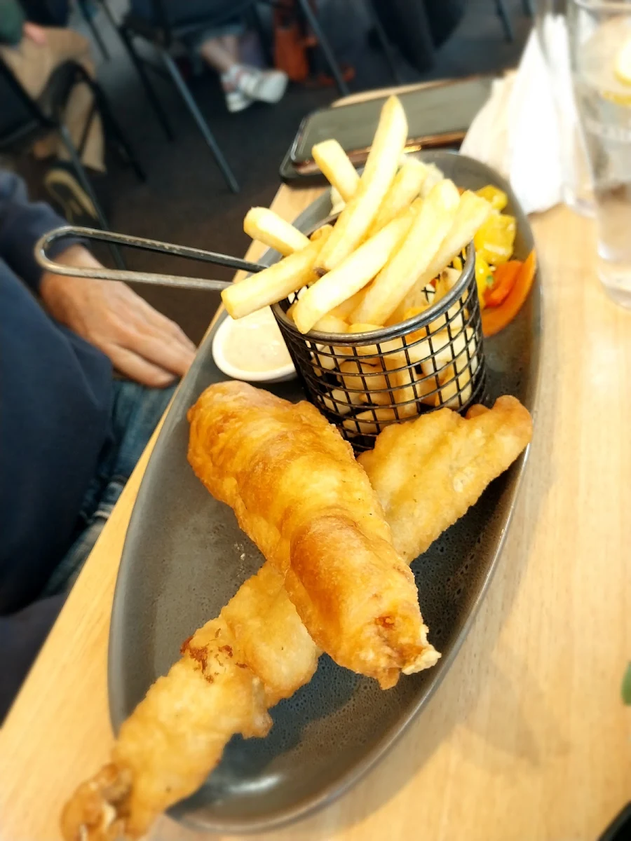 Whiting Chips and Salad, Clifton Springs Golf Club Bistro