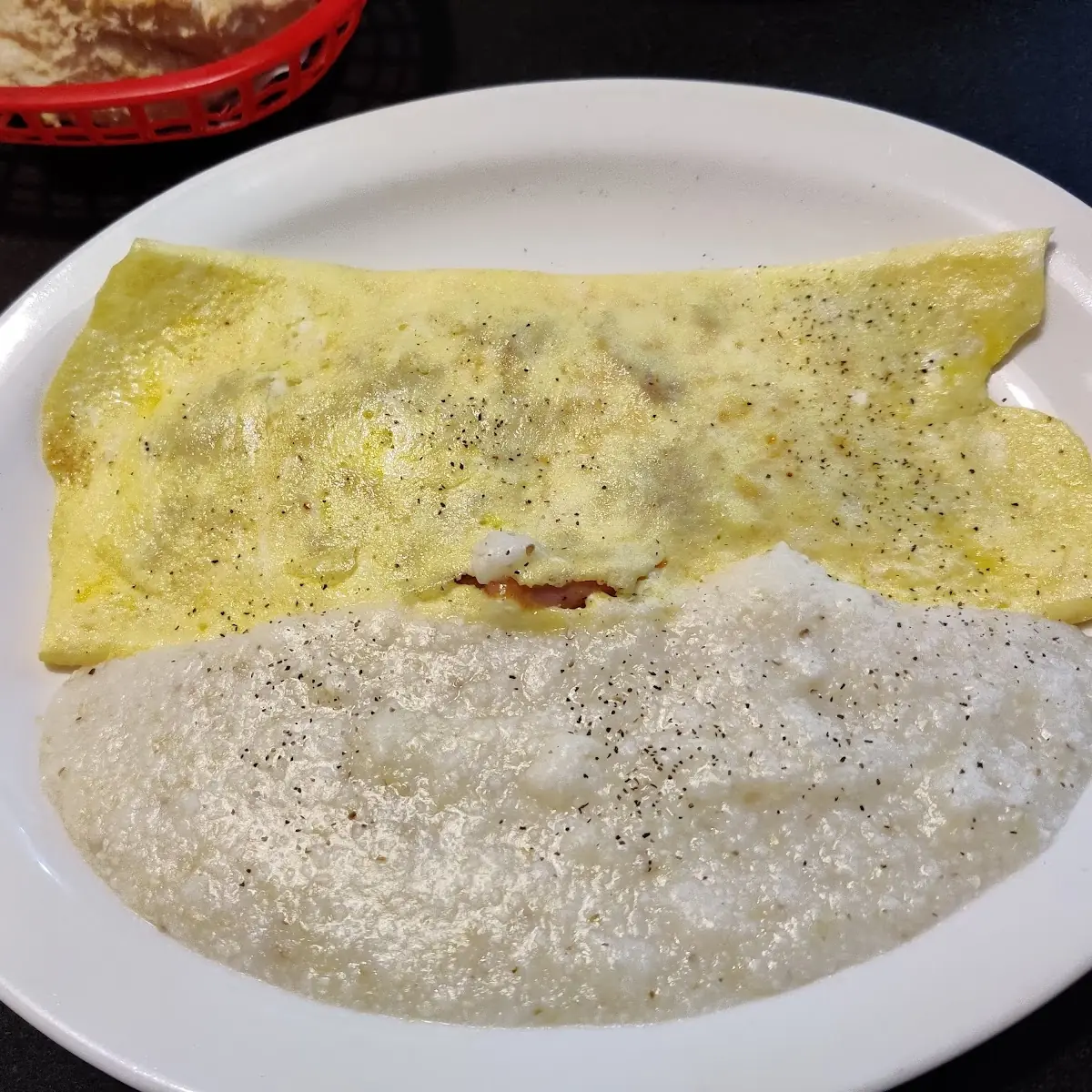Omelette and Grits