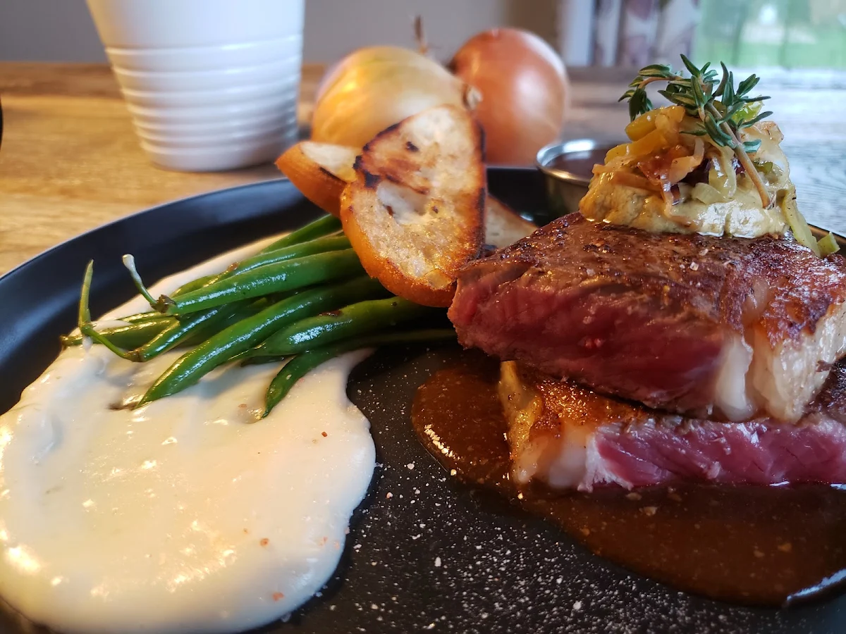 Highlights, La Boucanerie Del Tonio inc. Comptoir