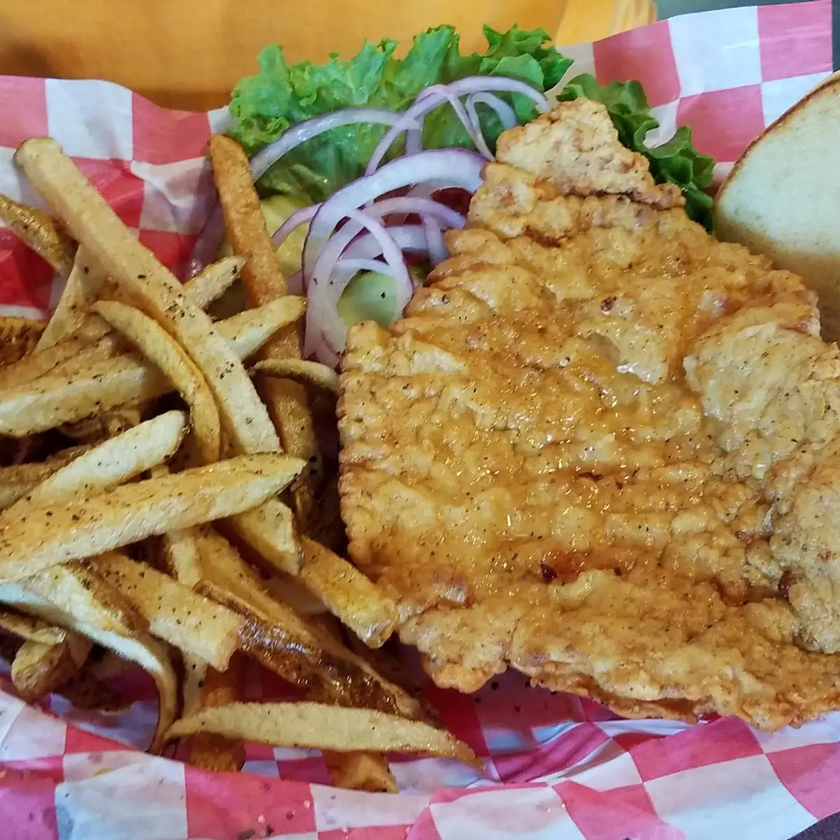 Breaded Tenderloin w Hand Cut Fries