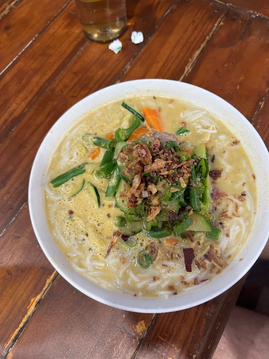 Laksa Noodles with Wonton, Pho Street Cairns