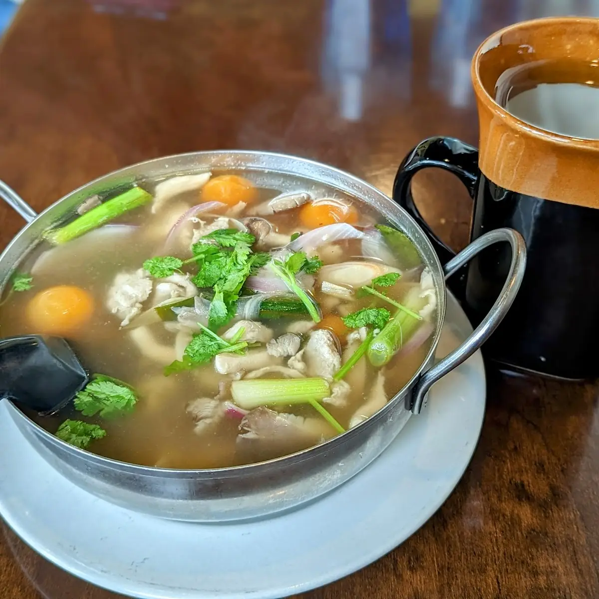 Tom Yum Nam Sai