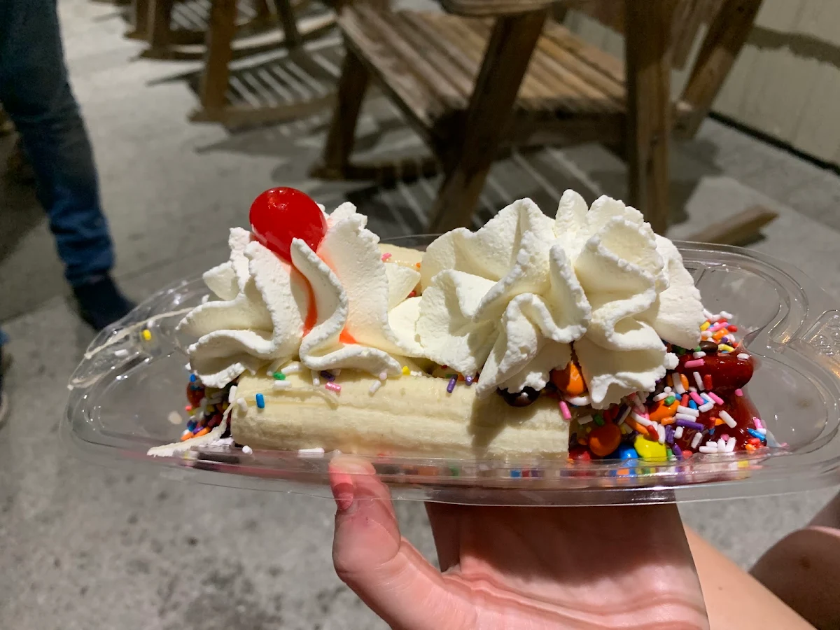 Full Banana Split