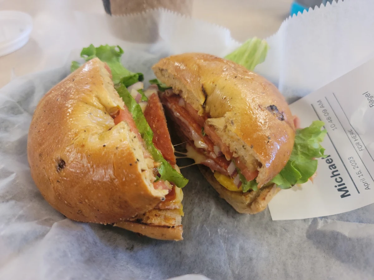 Italian Bagel with Sun-Dried Tomato Bagle