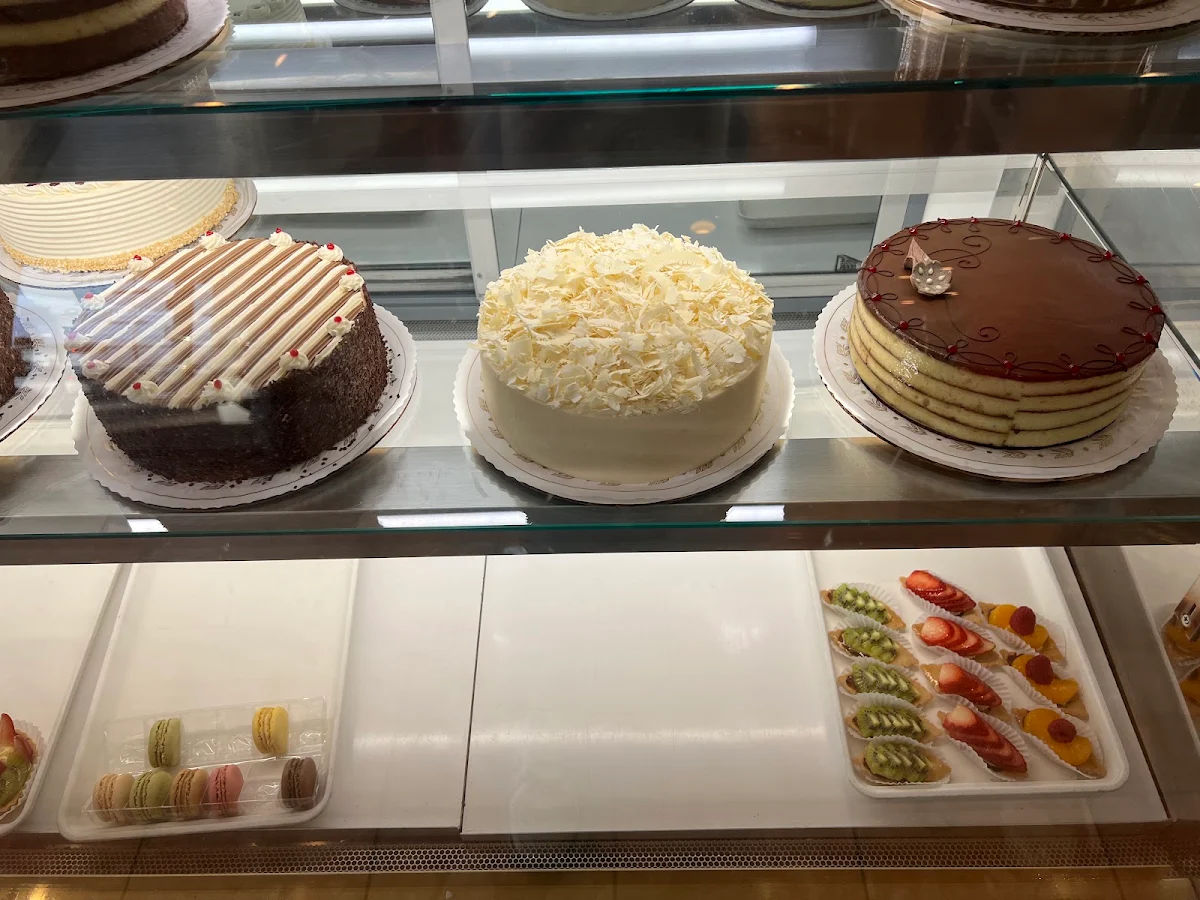 White Chocolate Cake