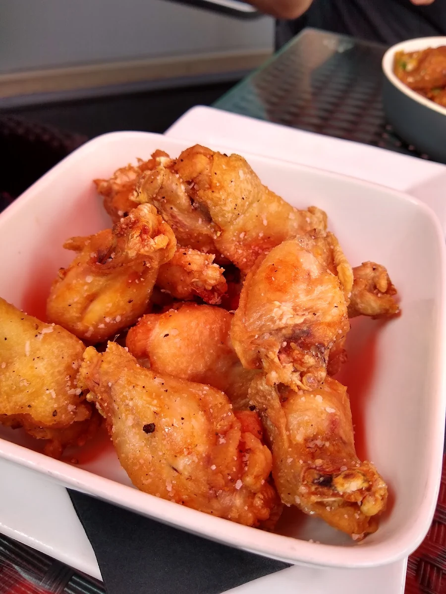 Salt and Pepper Dry Wings, The Clayton Public House