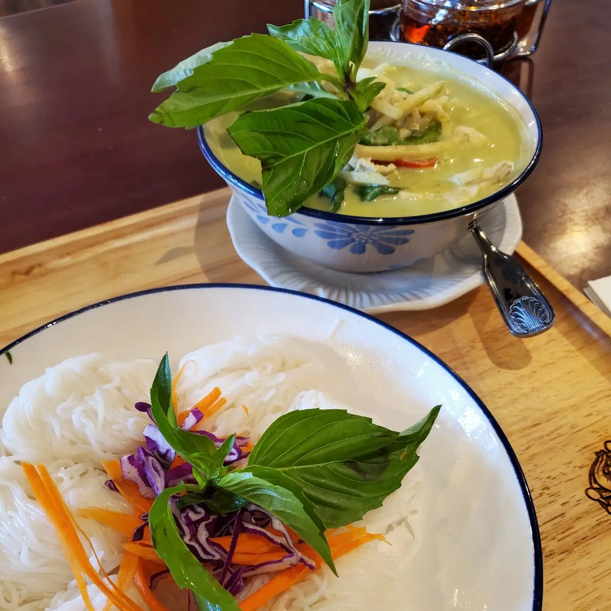 Green Curry Chicken Ei