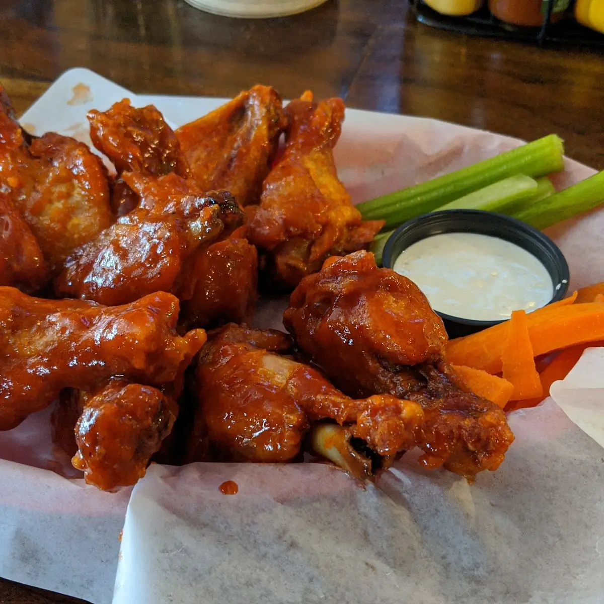 Sriracha Sauce Wings
