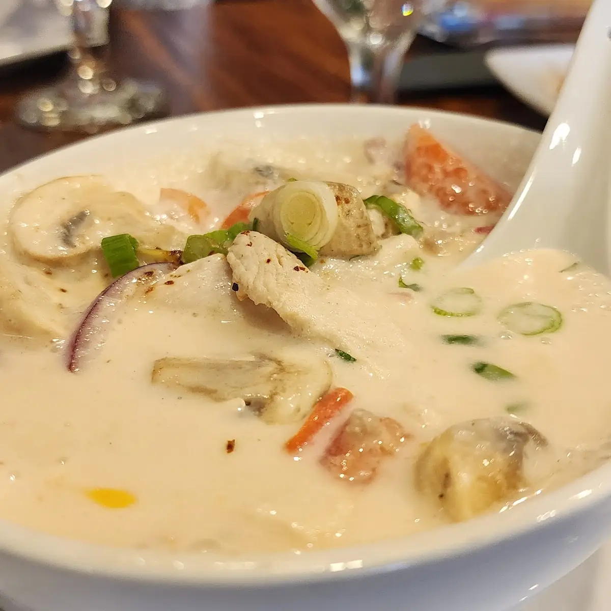Tom Kha