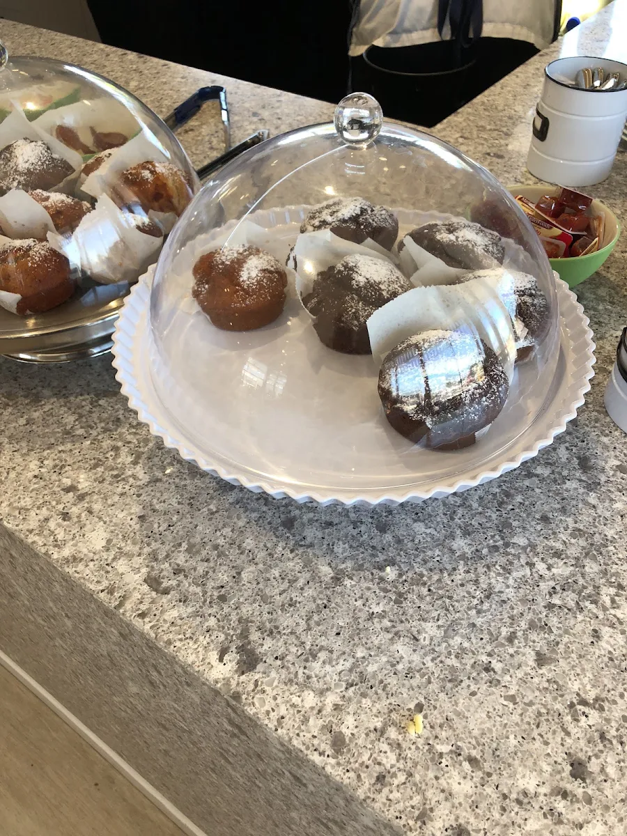 Highlights, Neighbourhood Cafe