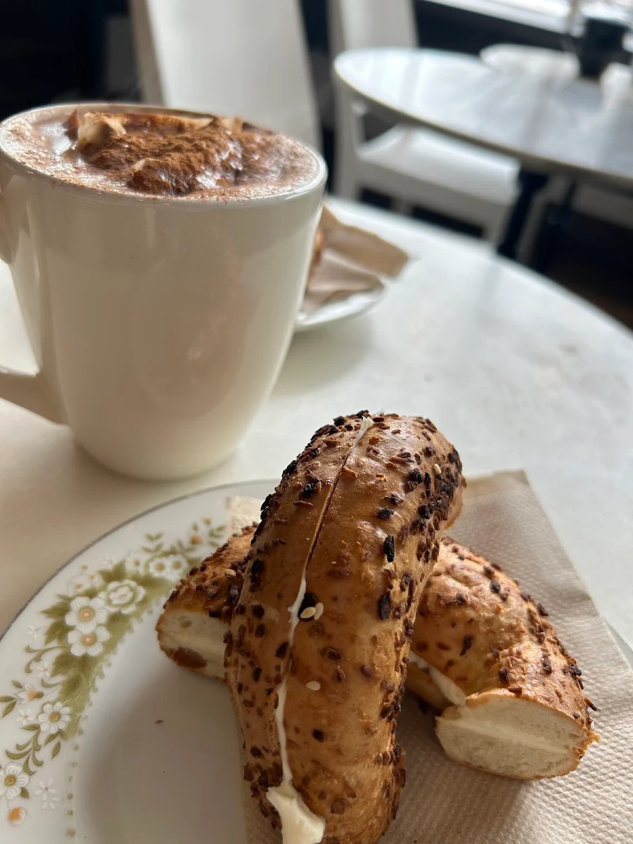 Chai, La Fabrique de Bagel de Montréal (Petite Italie)