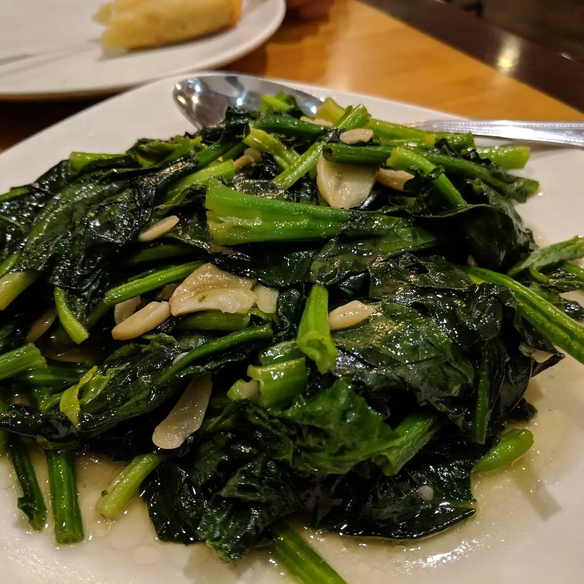 Sauteed Chinese Broccoli with Garlic