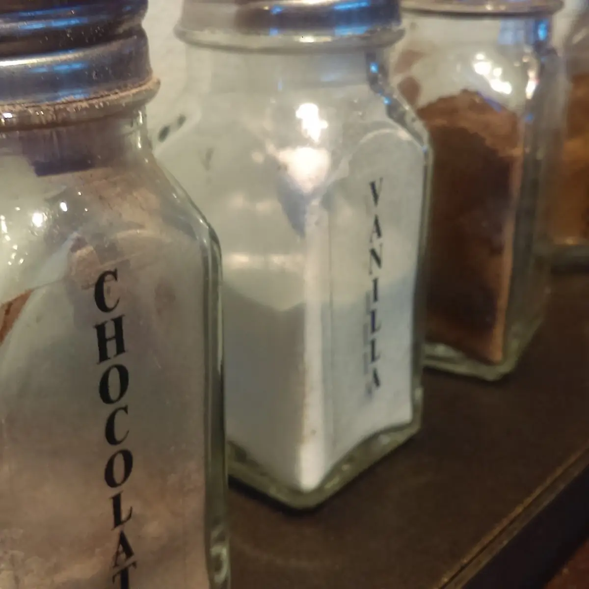 Chocolate Powder Cinnamon Nutmeg and Vanilla Shake