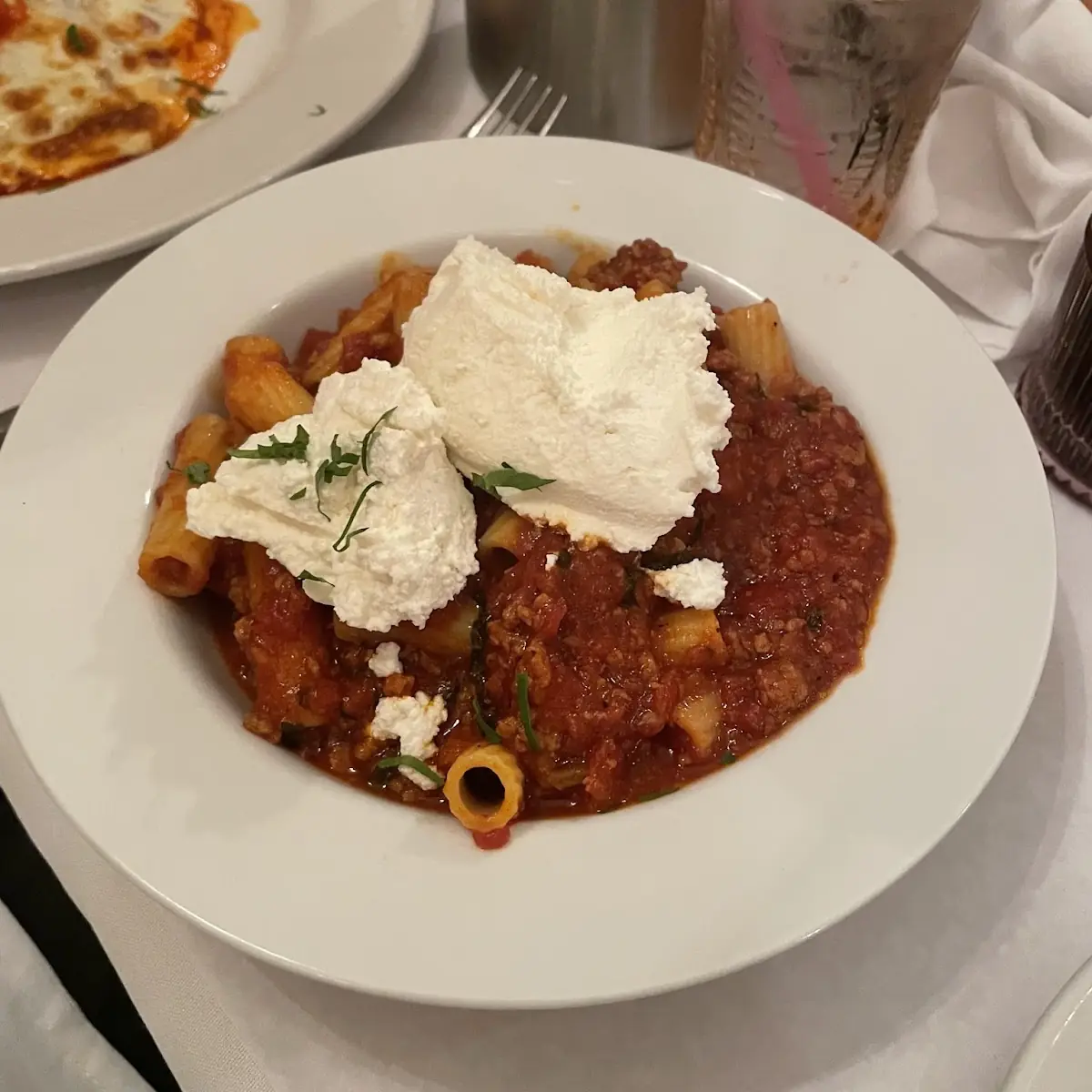 rmstb Rigatoni Mushroom Sausage Tomato Basil