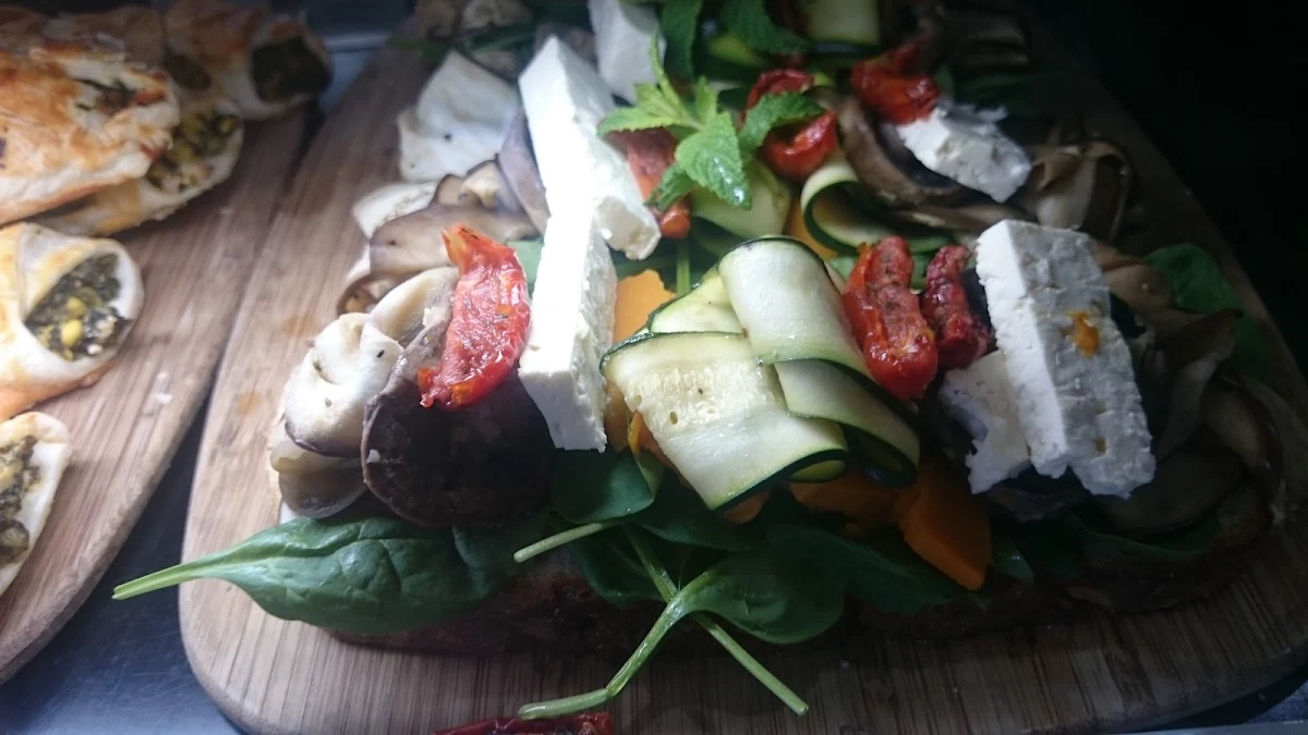 Highlights, Vines Cafe & Bar