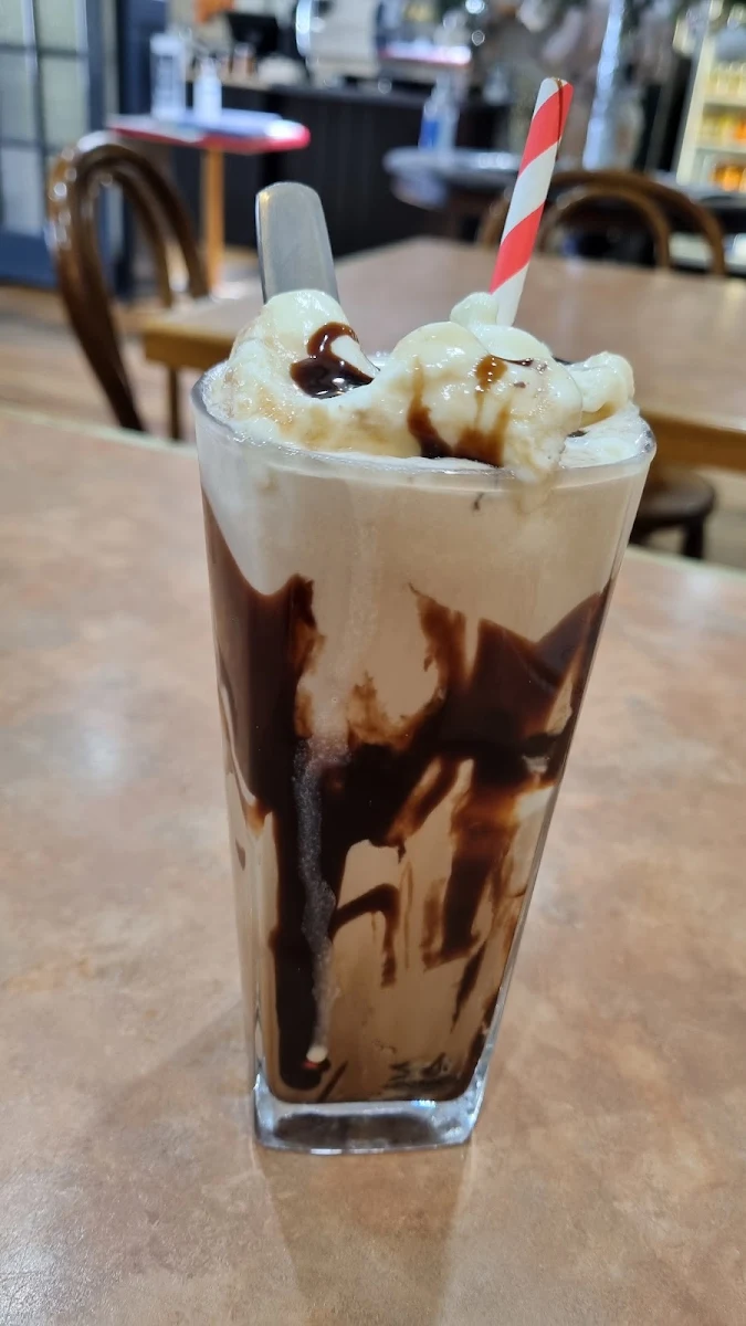 Iced Mocha, Vines Cafe & Bar
