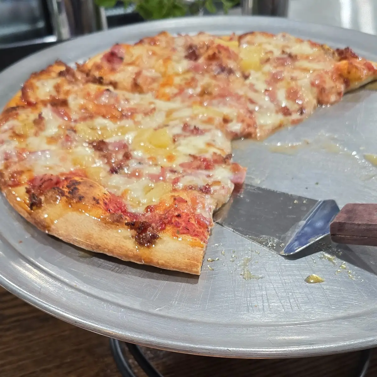 Hawaiian Pizza