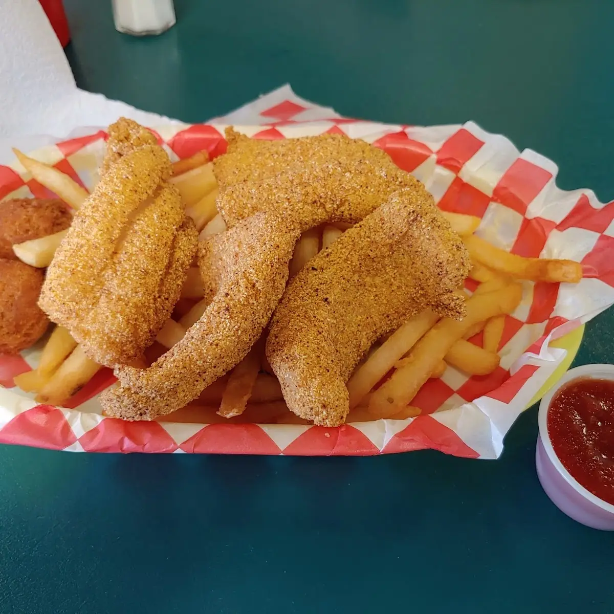 4 Piece Fried Fish Lunch