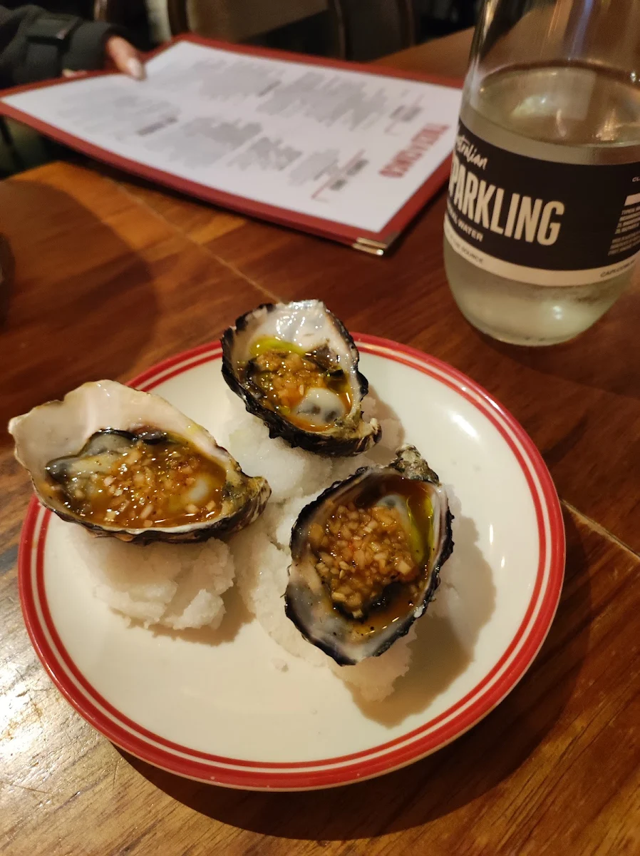 Chipotle Oysters, Tres a Cinco