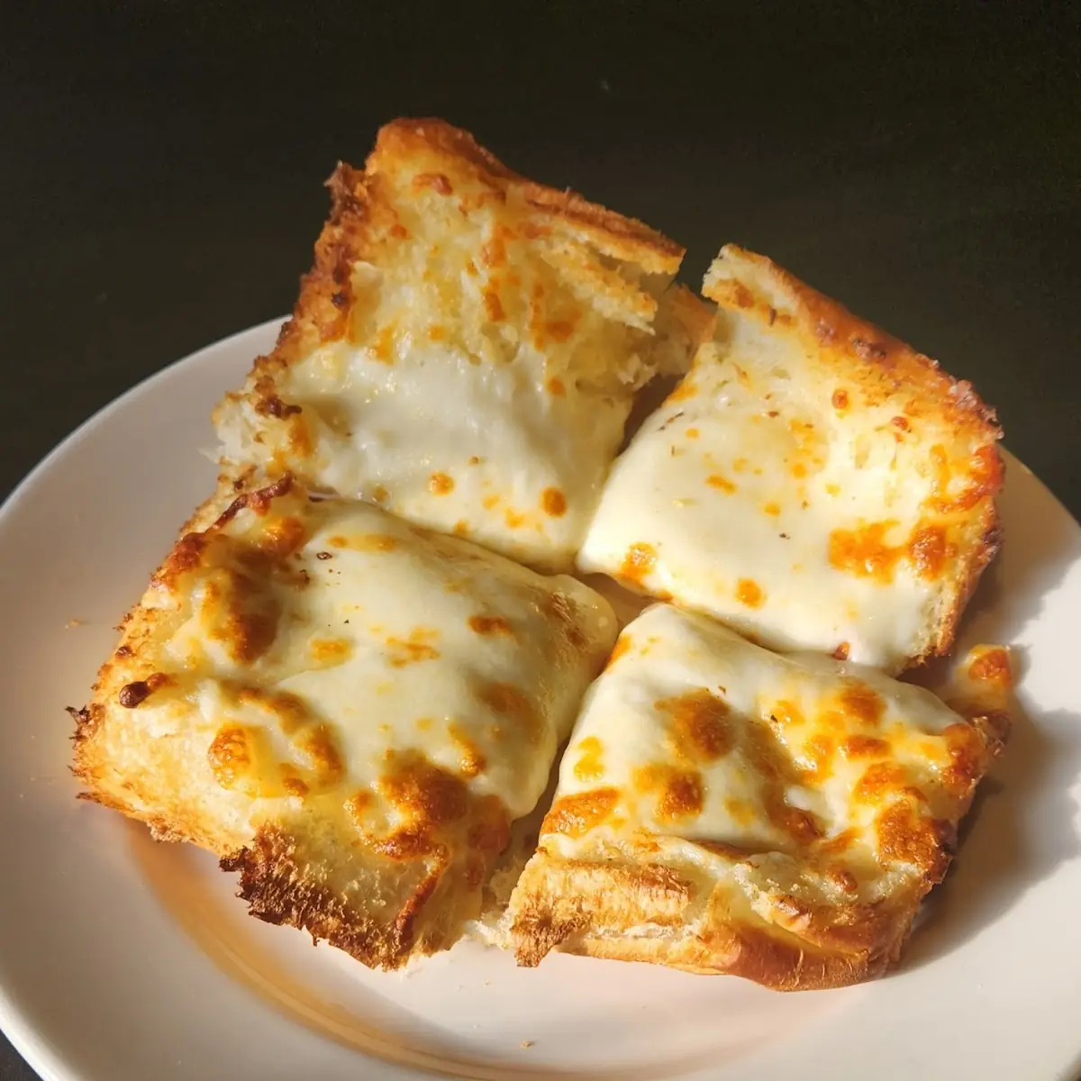 Garlic Bread with Cheese, Mabel's Gourmet Pizza