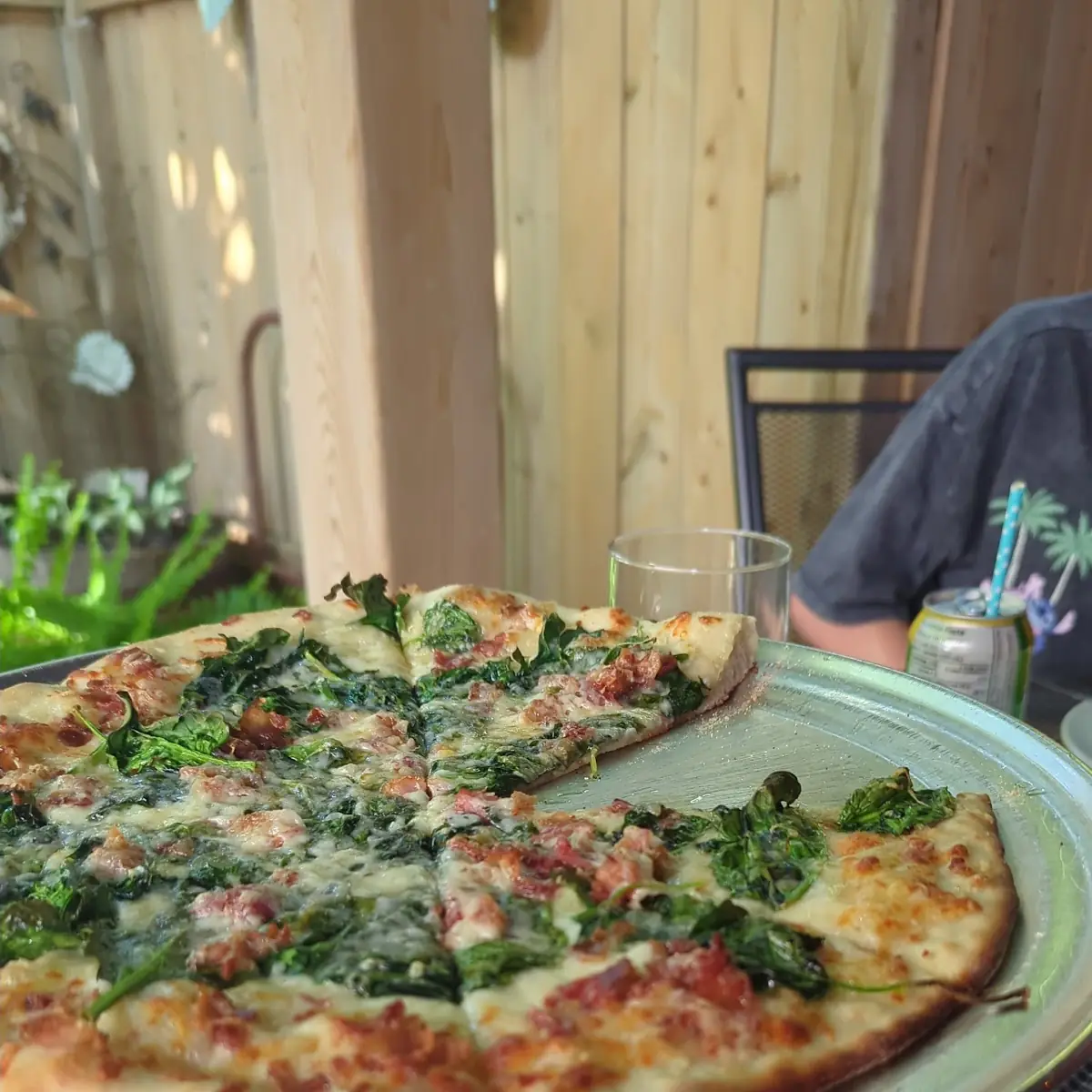 Highlights, Mabel's Gourmet Pizza