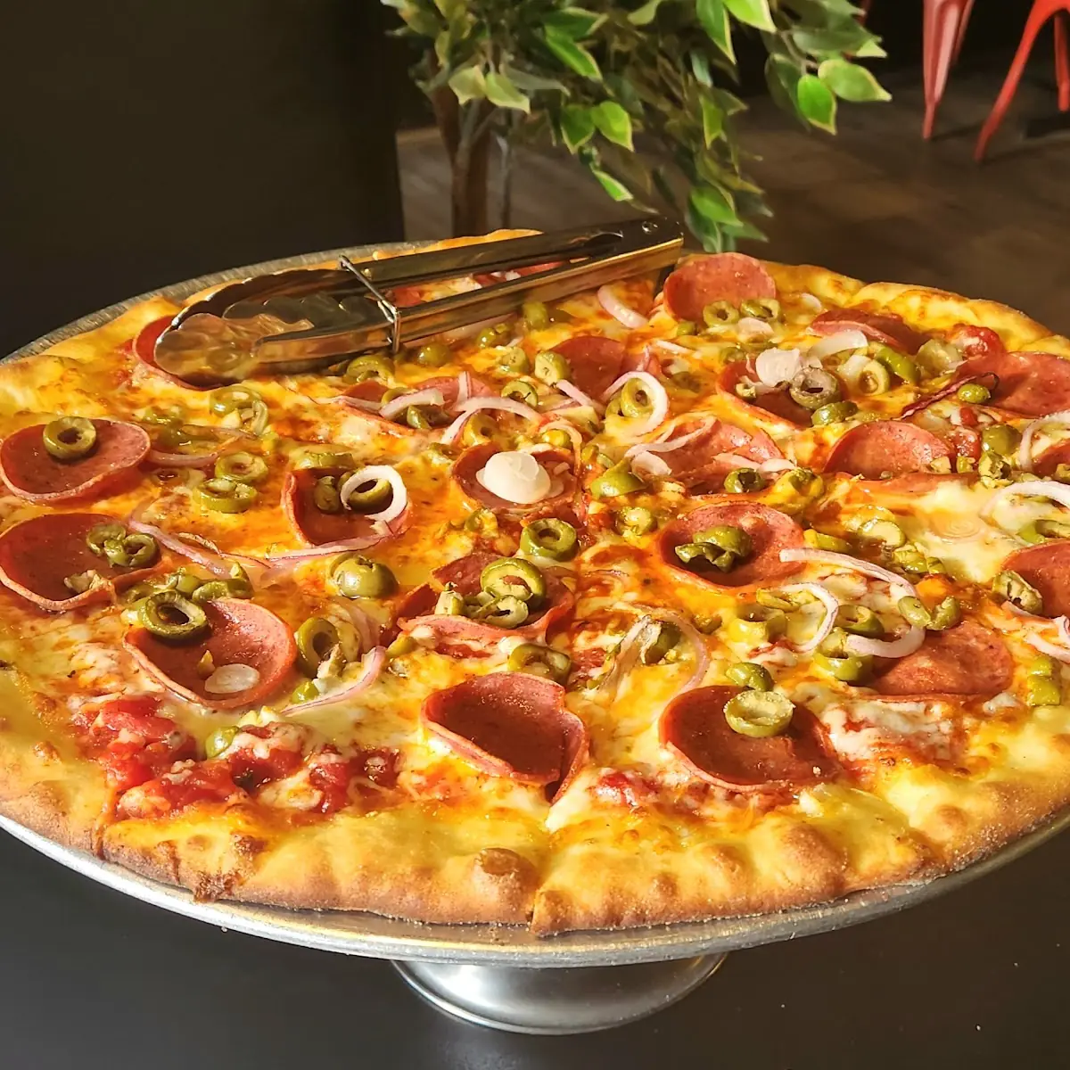 Highlights, Mabel's Gourmet Pizza
