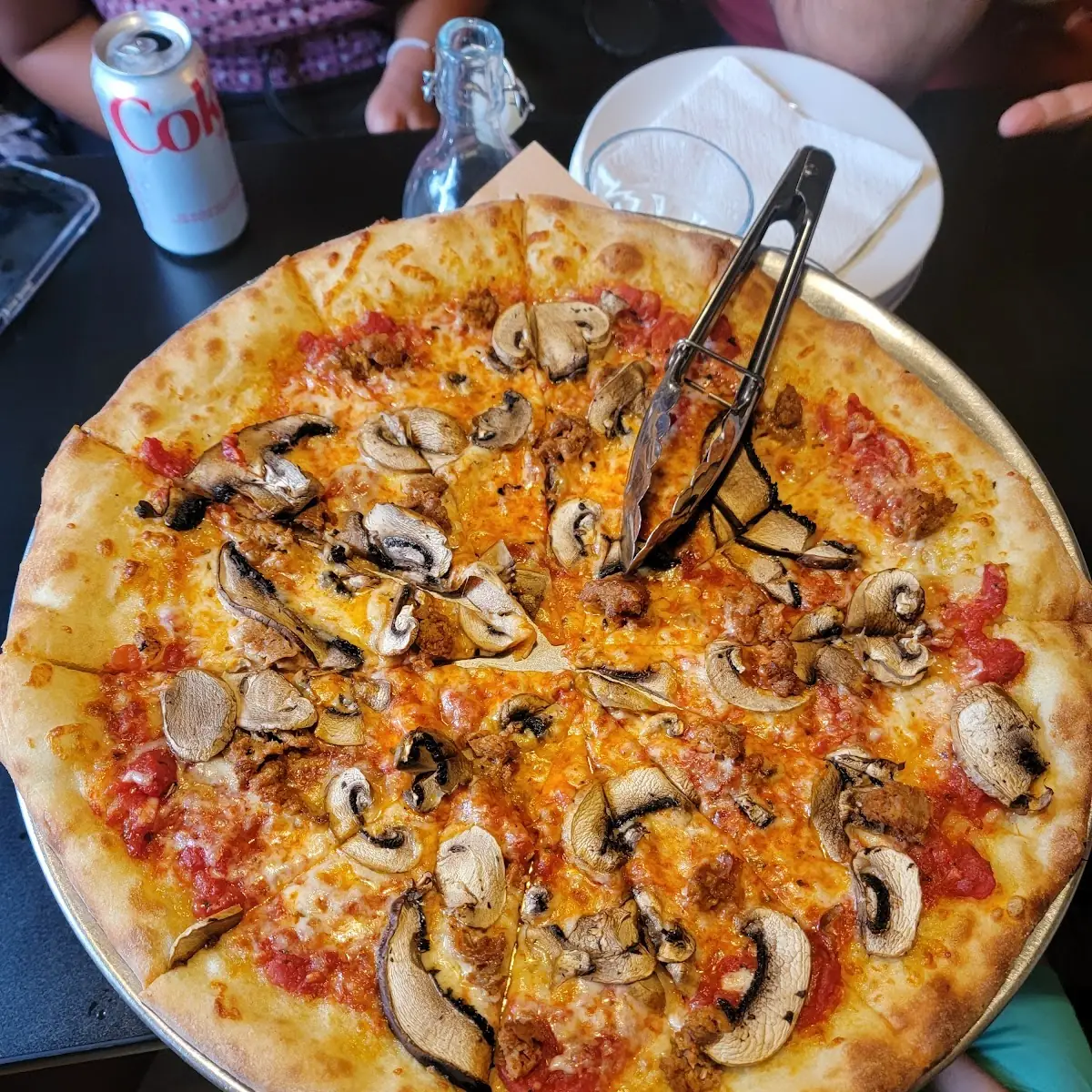 Pizza Funghi, Mabel's Gourmet Pizza