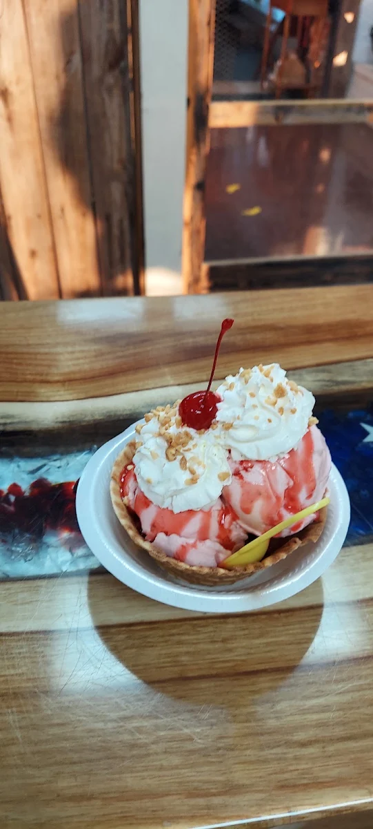 Strawberry Sundae