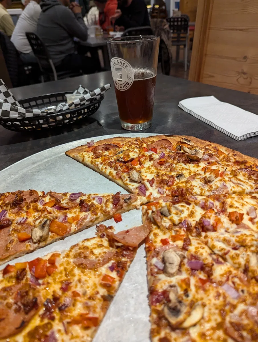 Deluxe Pizza