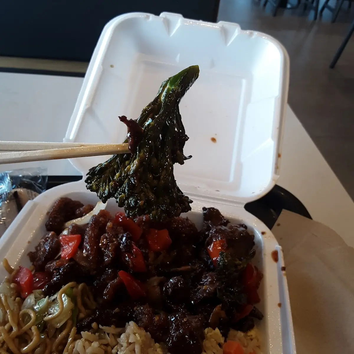 Beef and Broccoli with Garlic Sauce