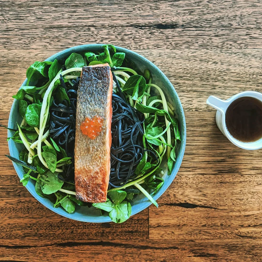 Green-Tea Soba Nashi Spring Onion