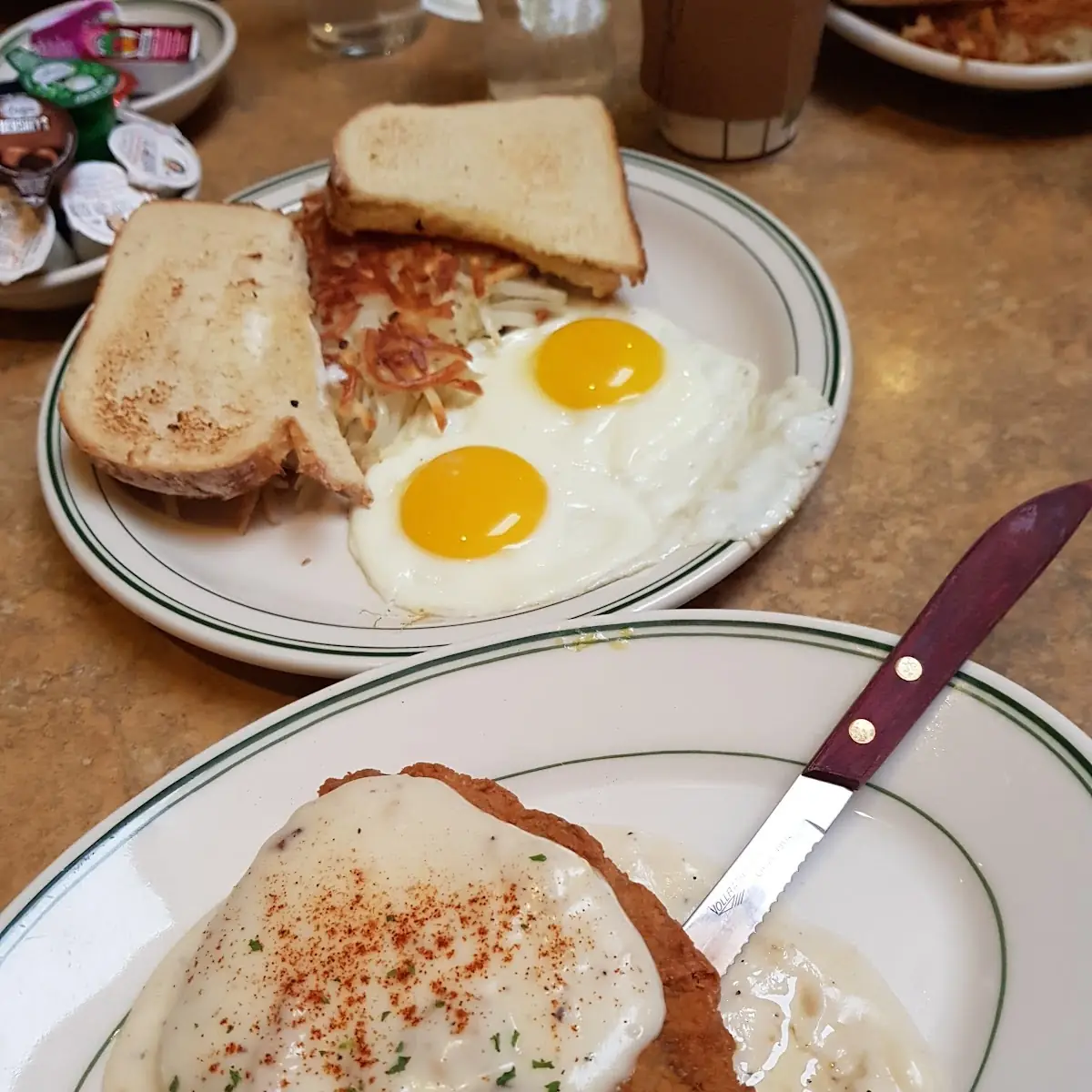Biscuits & Country Gravy