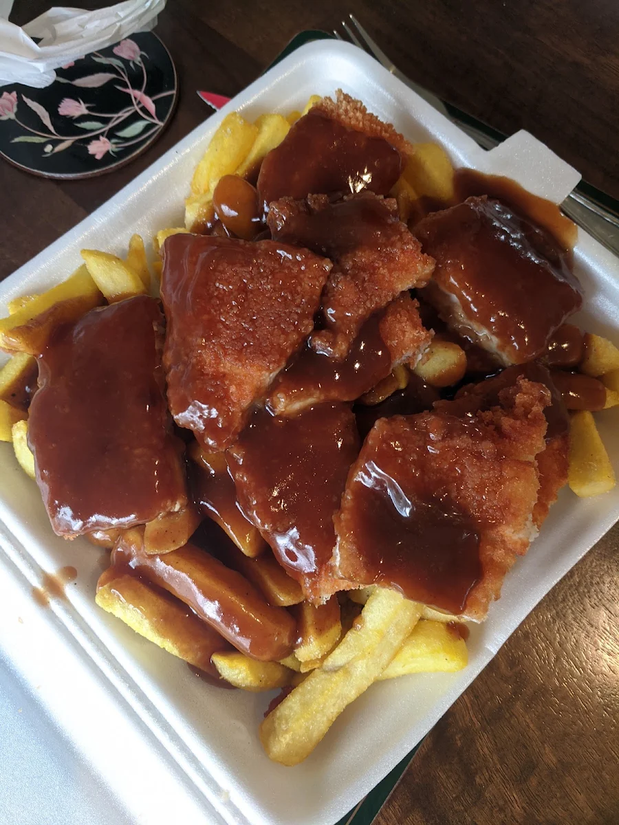 Chicken Schnitzel Pack with Chips and Gravy, Chicken Hub