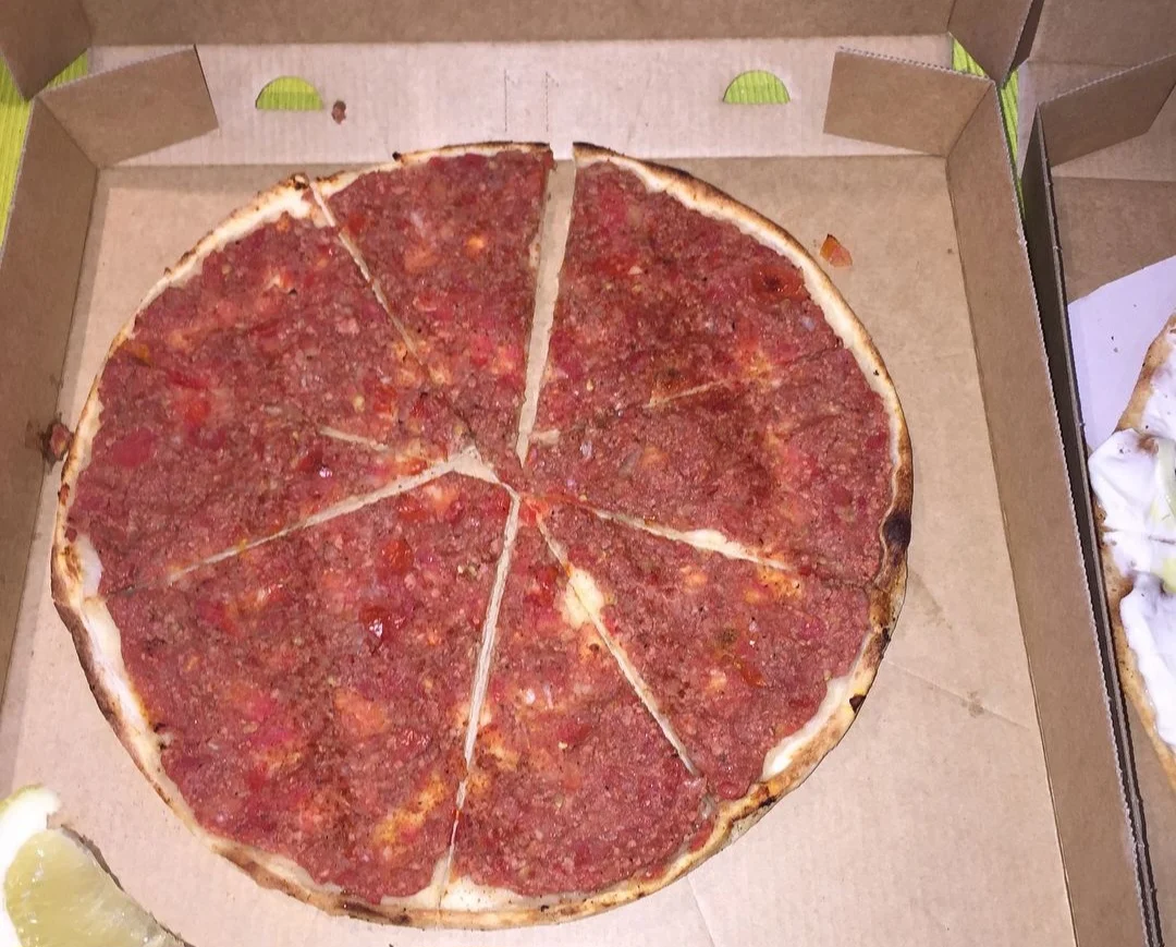 Meat Pizza, Cesars Pizza House