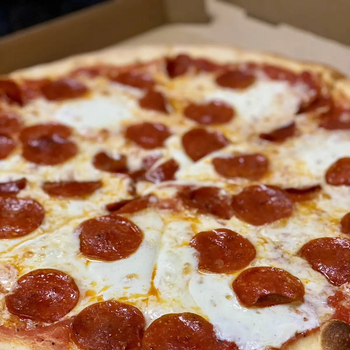 Much Meat Pizza 16"