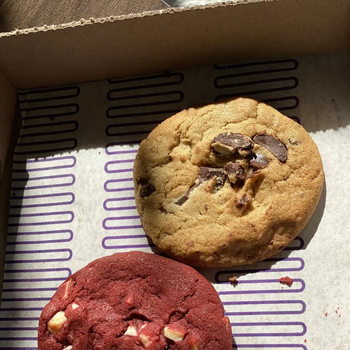 Red Velet and Chocolate Chunk Cookie