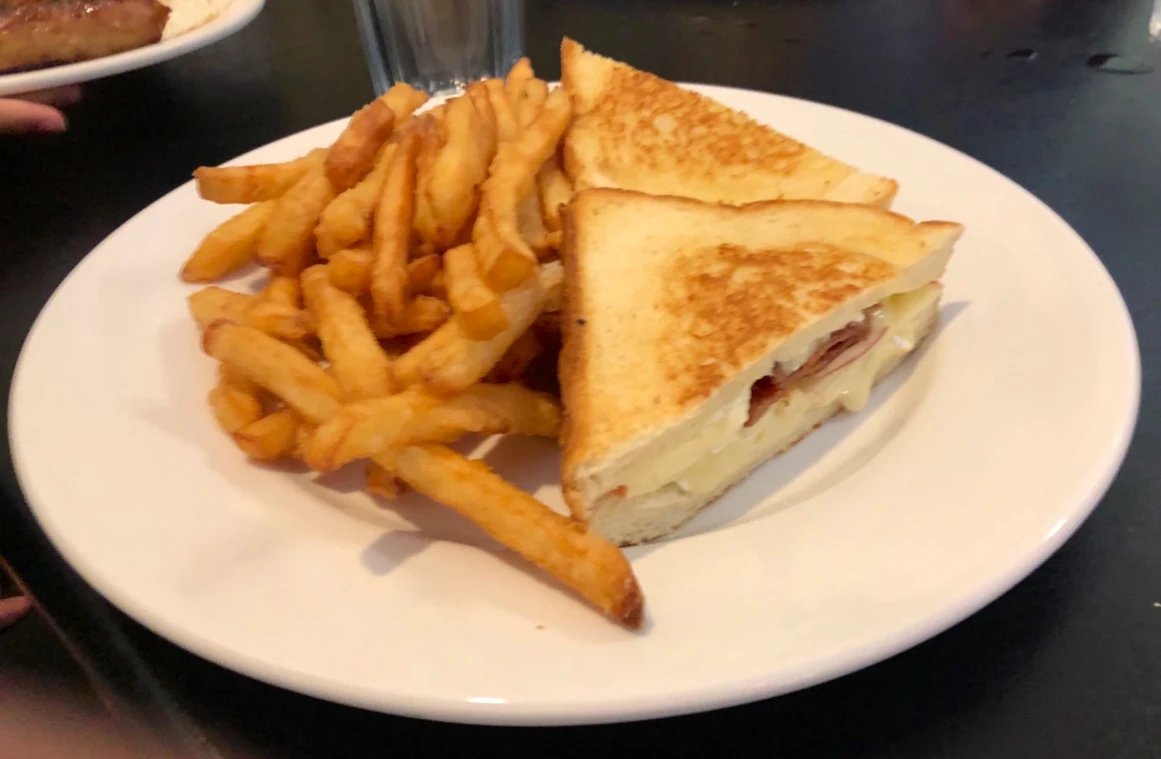 Bacon Apple Brie Sandwich