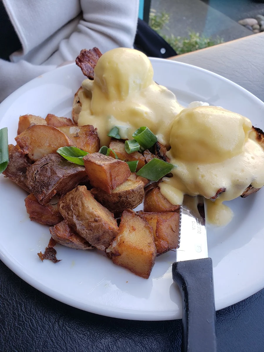 Mexican Eggs Benedict