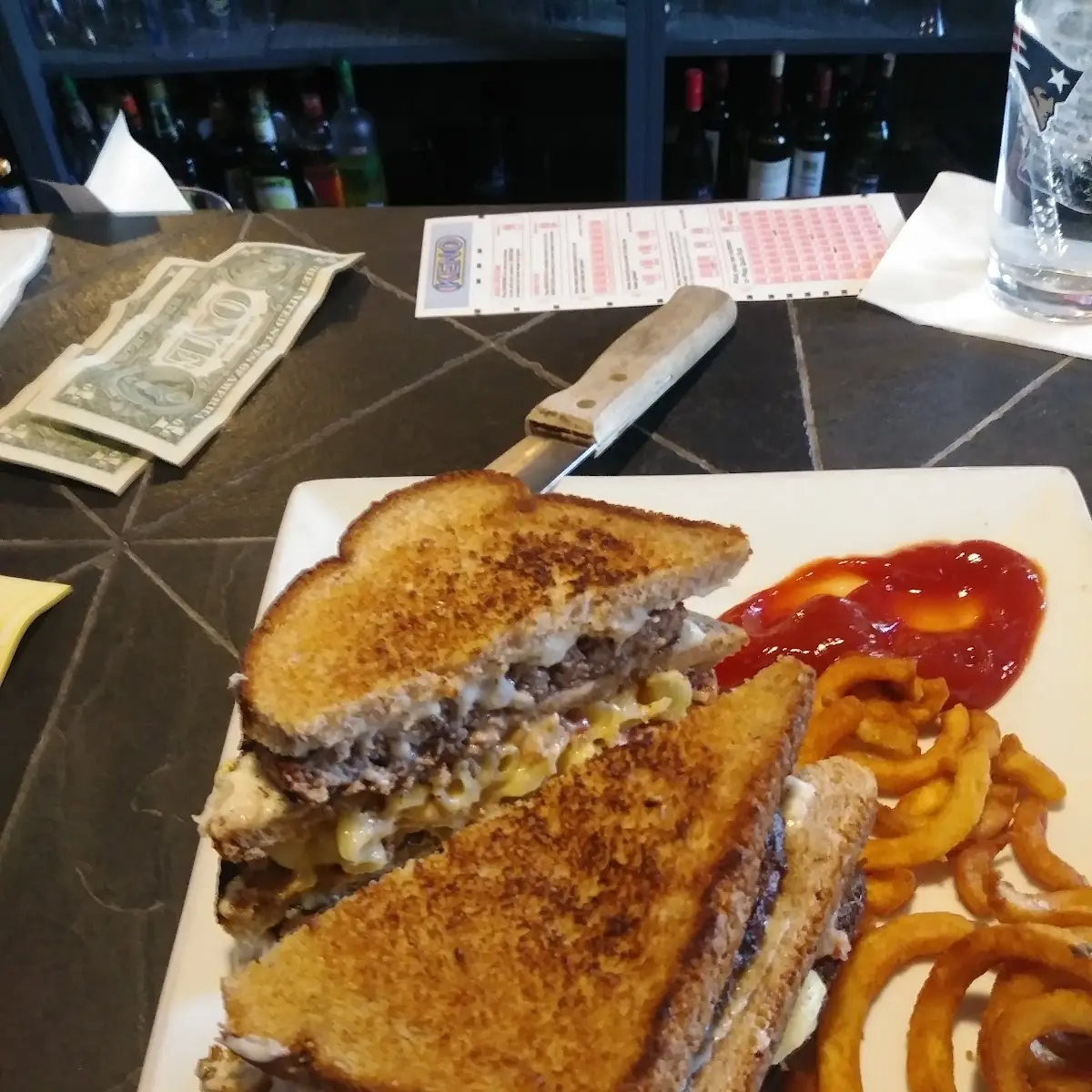 Cheeseburger Deluxe Burger