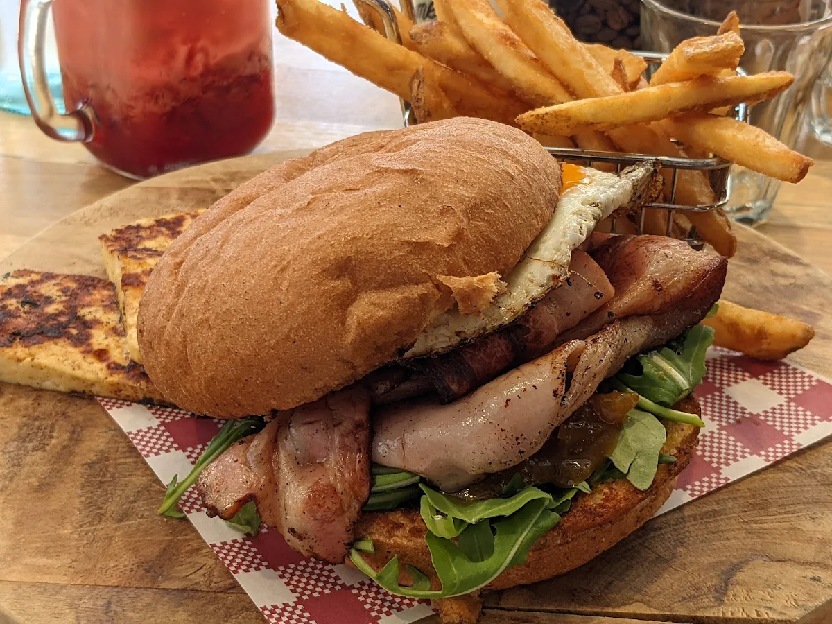 Breaky Burger, Thyme Cafe Bar